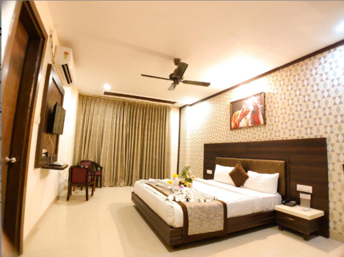 Hotel Badrika Inn Rewa Exterior foto